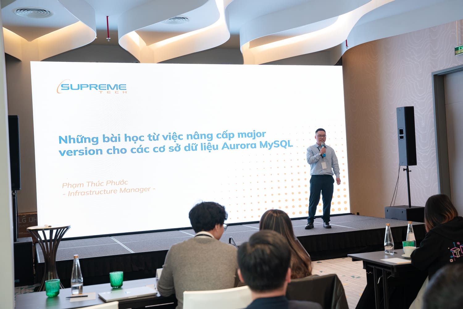 Aurora MySQLアップグレードの教訓について登壇するインフラマネージャーのPhuoc Pham氏